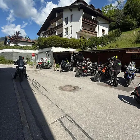 Hotel Kirchenwirt 3*