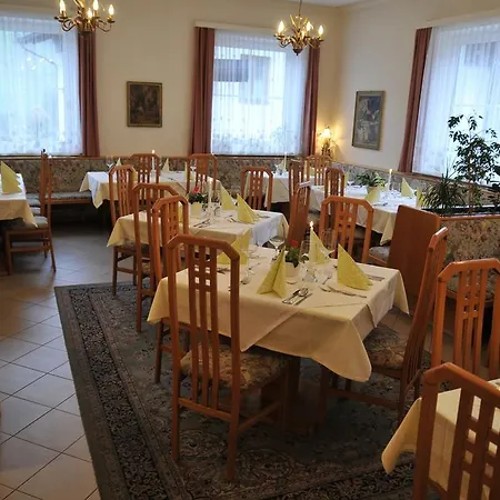 Szálloda Kirchenwirt 3*