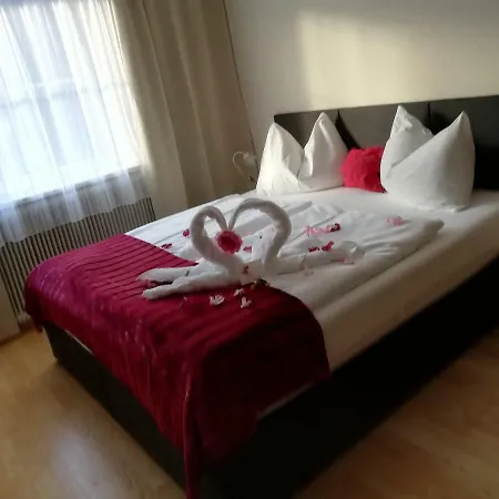 Kirchenwirt Szálloda 3*