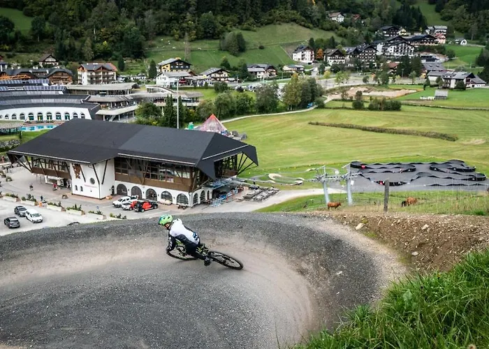 Готель Kirchenwirt 3*