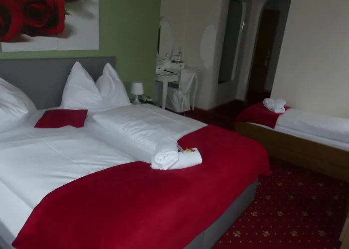 Kirchenwirt Отель Бад Кляйнкирххайм