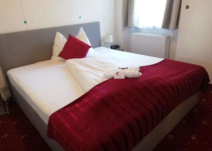 Готель Kirchenwirt Бад-Кляйнкірхгайм