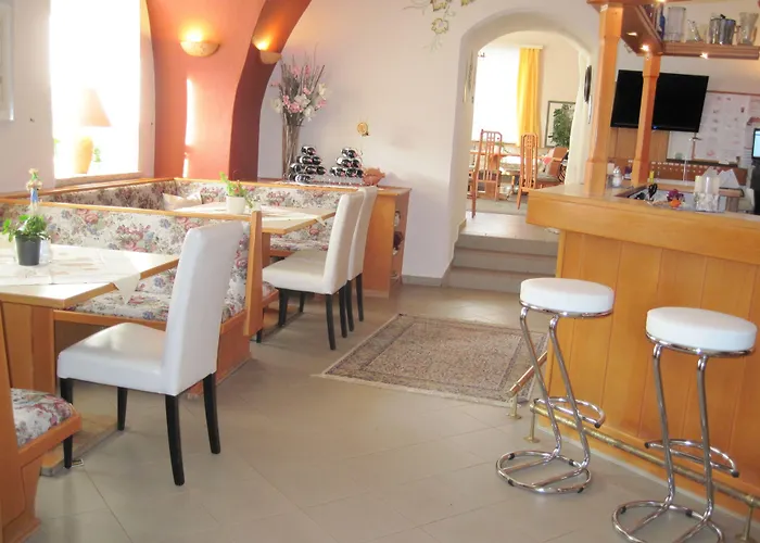 Kirchenwirt 3* Бад-Кляйнкірхгайм