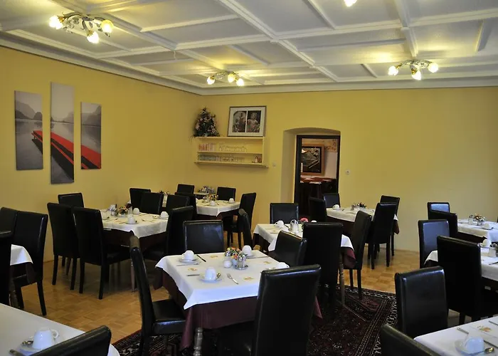 Готель Kirchenwirt Бад-Кляйнкірхгайм