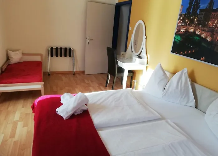 Kirchenwirt 3* Бад-Кляйнкірхгайм